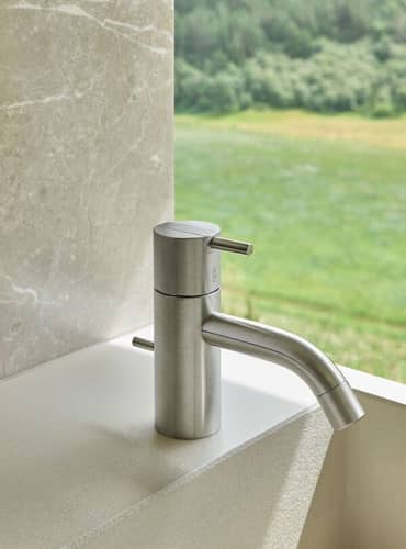 HV3 One Handle Basin Mixer