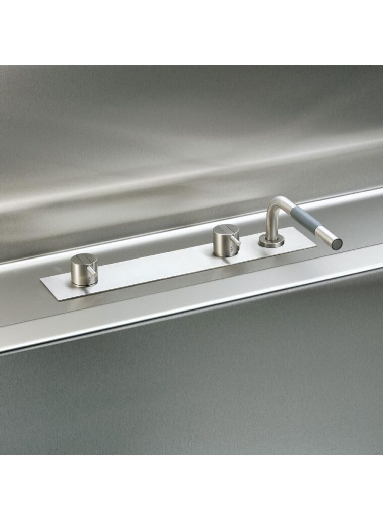 BK3 One Handle Bath / Hand Shower Mixer