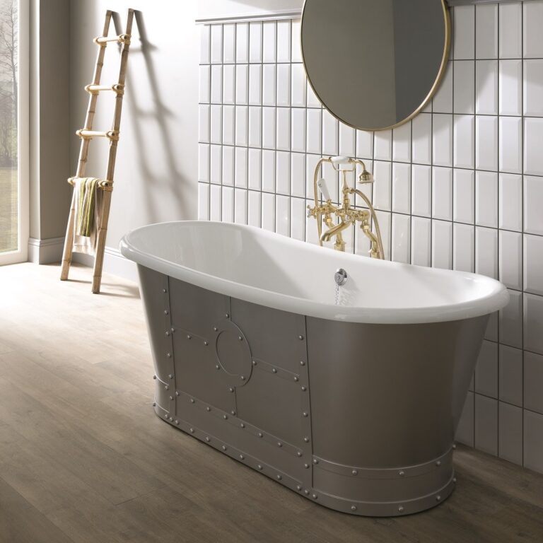 Industrial Boat Bath - Image 2