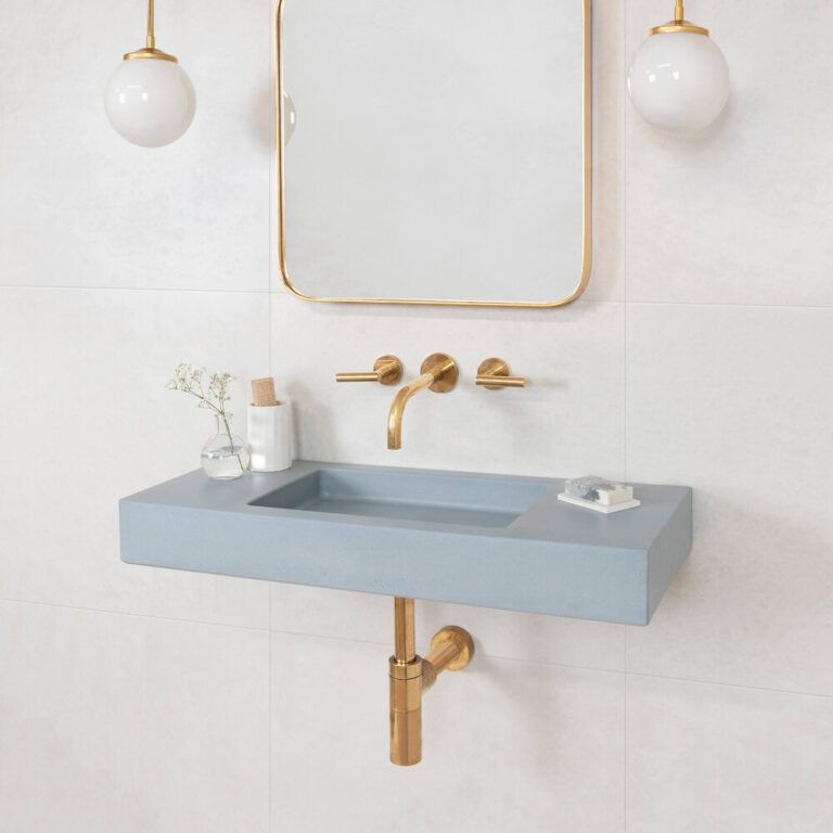 Pitch Central Basin & Vanity Space To Each Side - Image 3