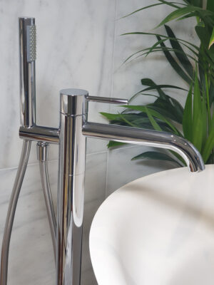 ARMERA Oculus Floor Standing Bath Shower Mixer with Shower Kit